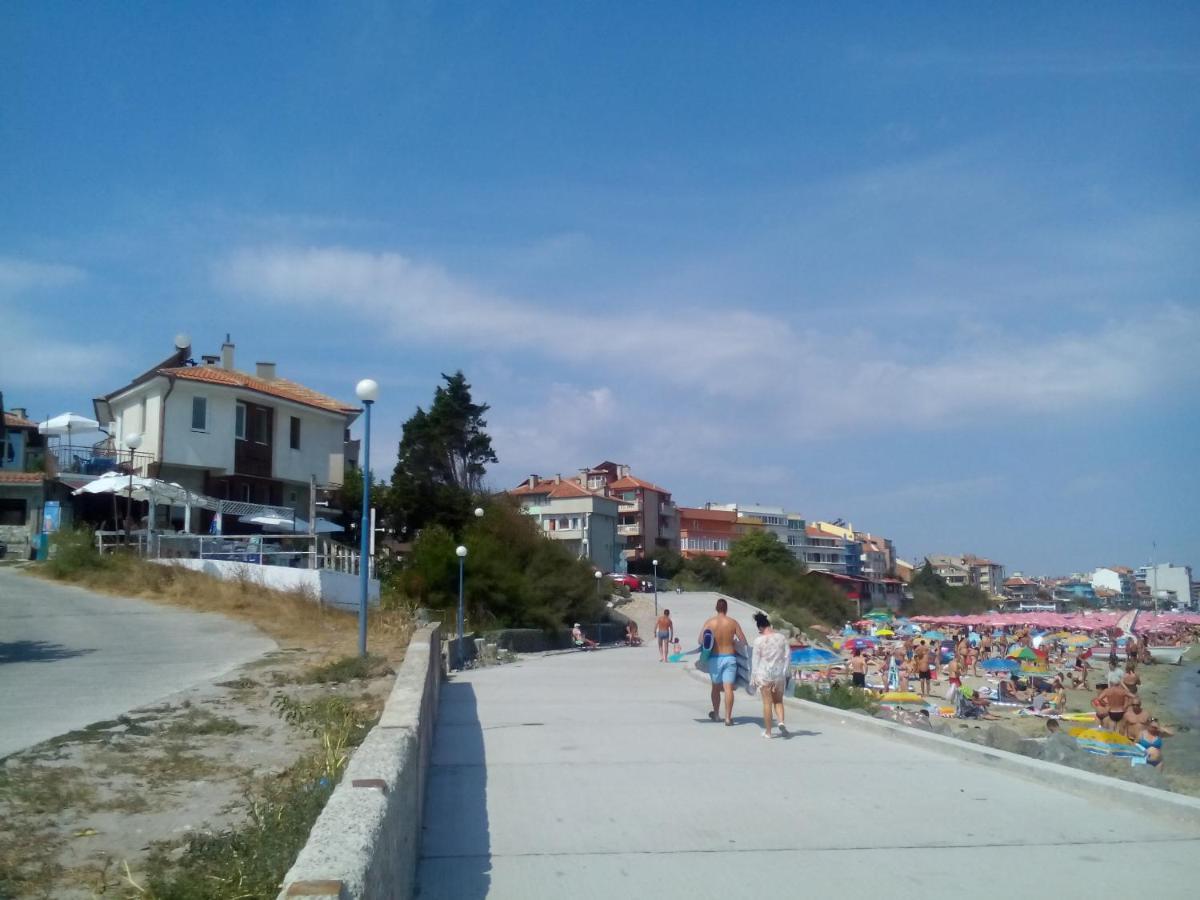 Nikolovi Home Apartments Pomorie Ngoại thất bức ảnh