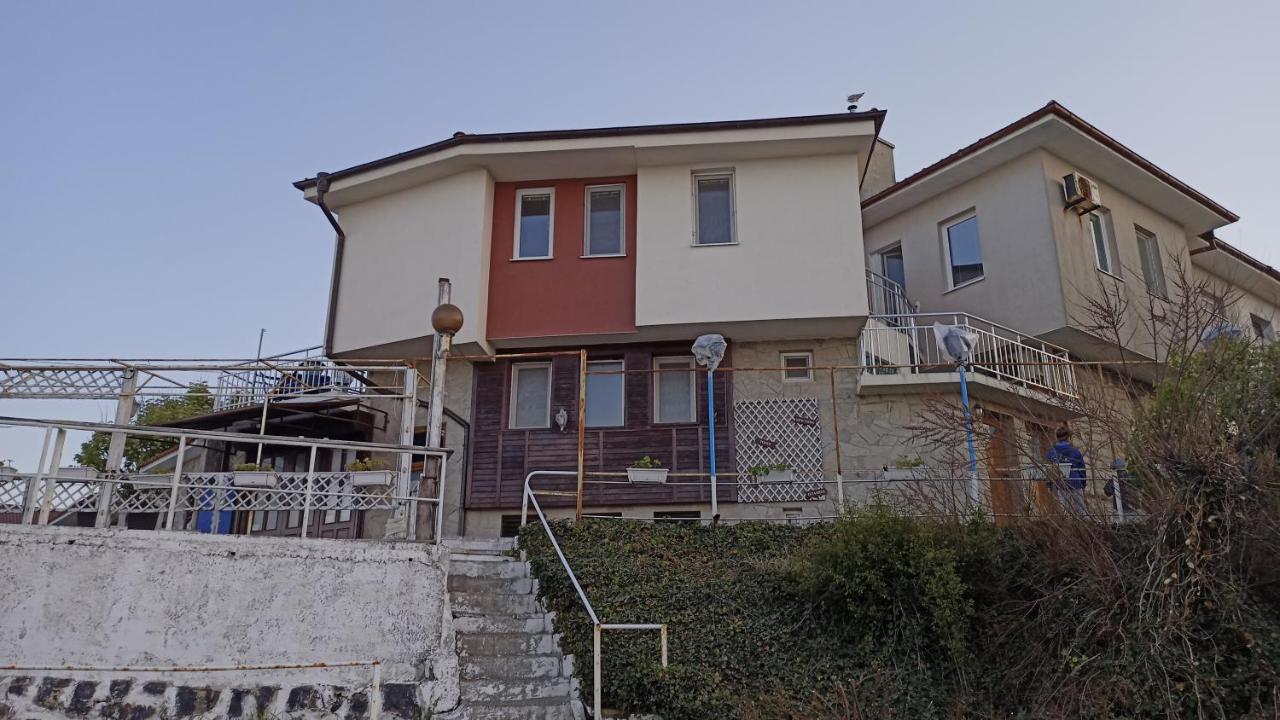 Nikolovi Home Apartments Pomorie Ngoại thất bức ảnh